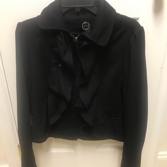 Filtre Ruffled Knit Jacket - Picture 2 of 4